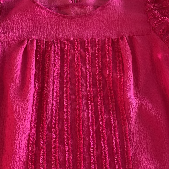 Marc by Marc Jacobs cap sleeve, sheer hot pink blouse, size 4. - Picture 6 of 9